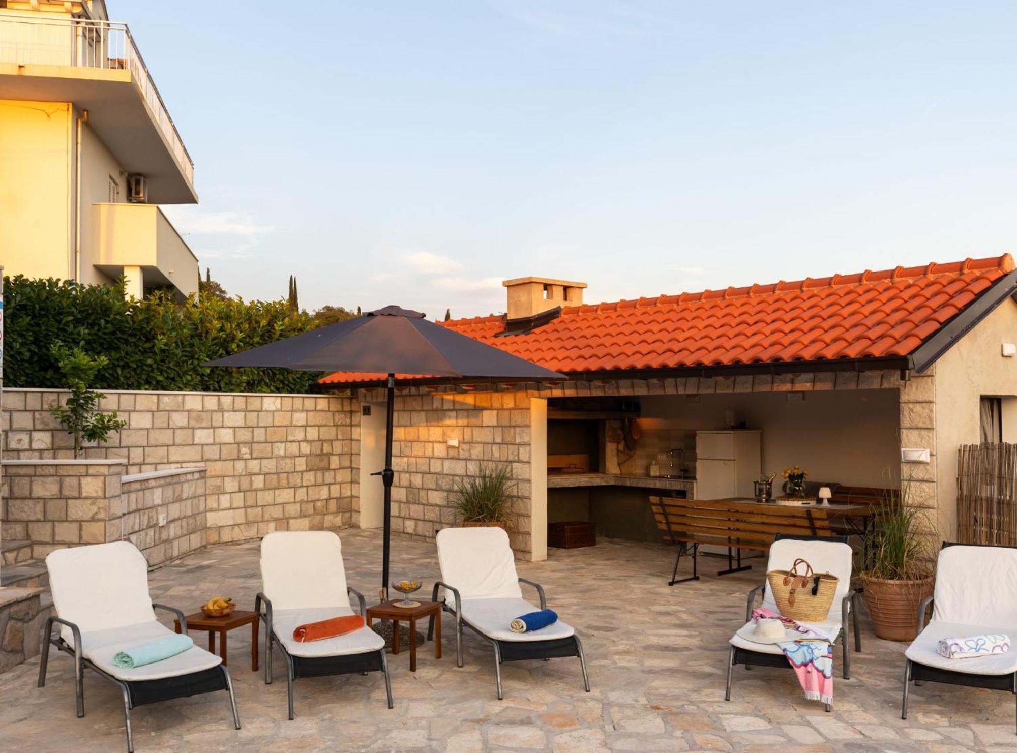 Villa Source With Private Pool Pridvorje Exterior foto